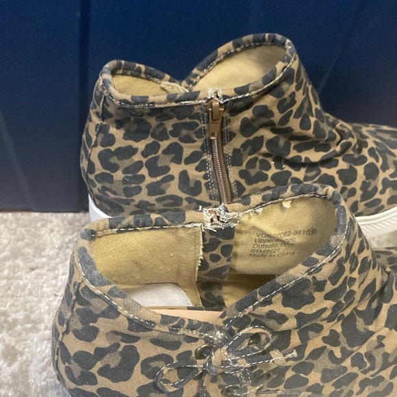 Very G Womens high top ankle platform sneakers - Picture 3 of 8